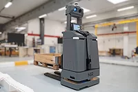 Mobile Industrial Robots PalletJack