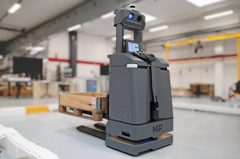 Mobile Industrial Robots PalletJack