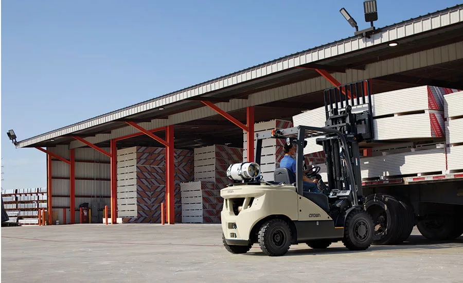 Crown Equipment Forklifts - Beverage Industry